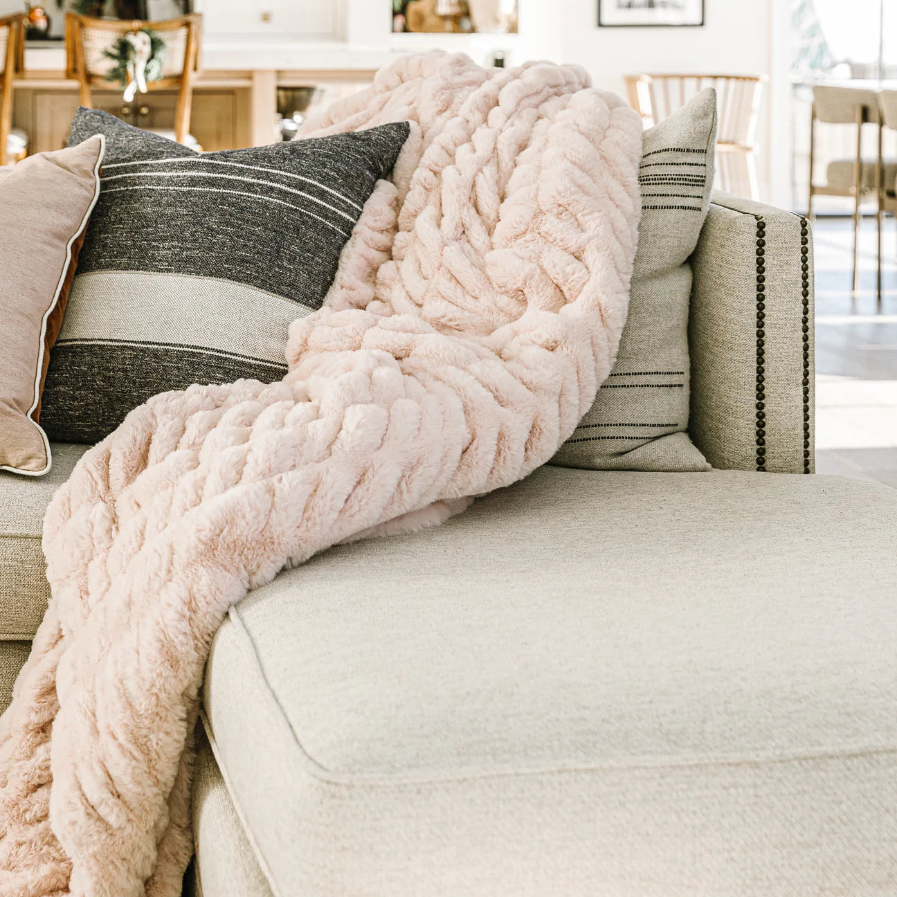 Blossom Pink Chic Blanket
